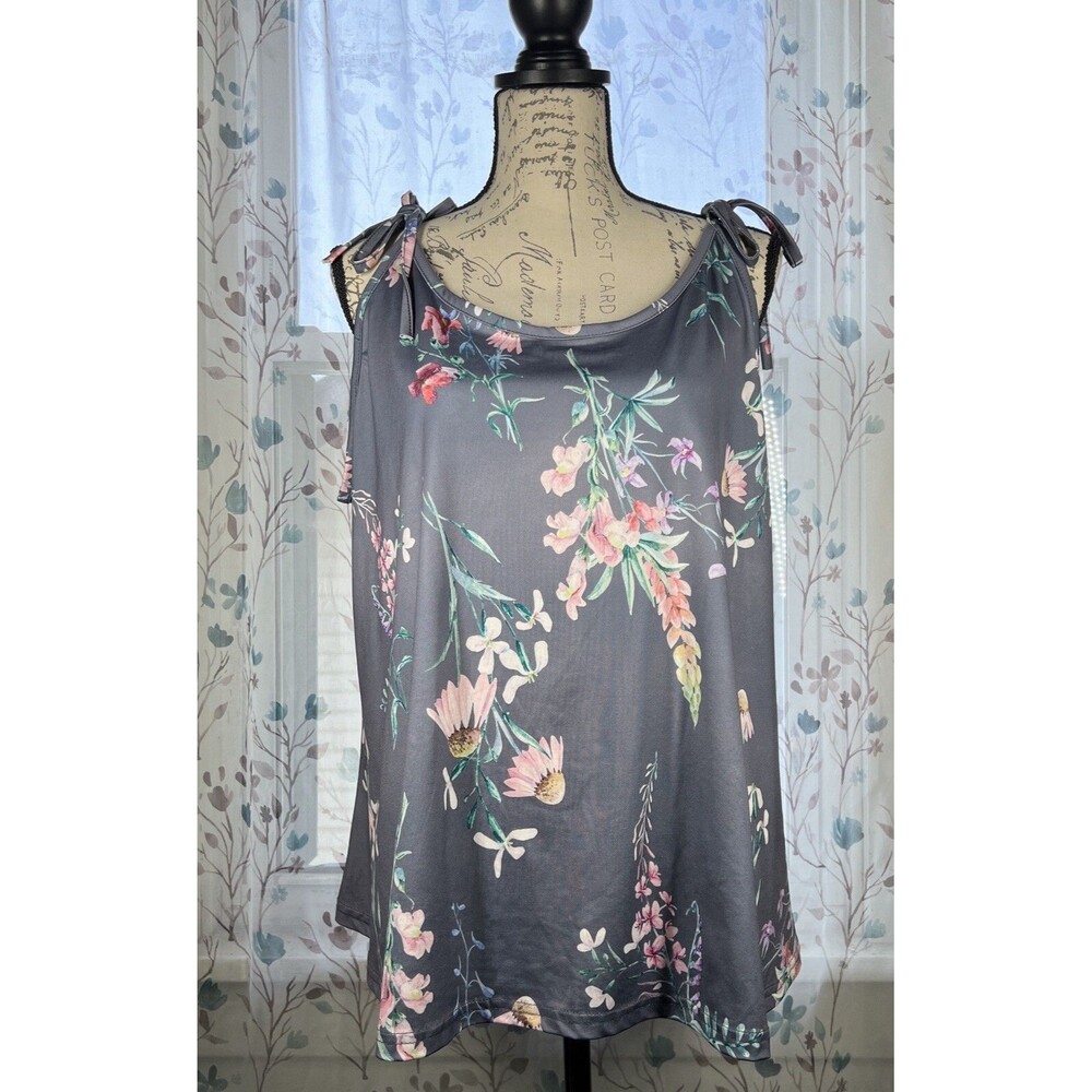 Loveu Dear Women's 2XL Plus Size Sleeveless Floral Flare Blouse Camisole Gray